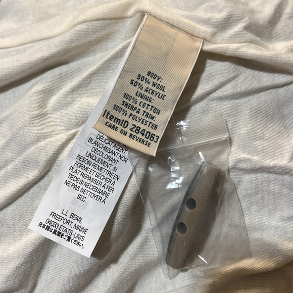 L.L. Bean Navy Blue Cardigan With Toggle Buttons Size Large - Picture 7 of 7